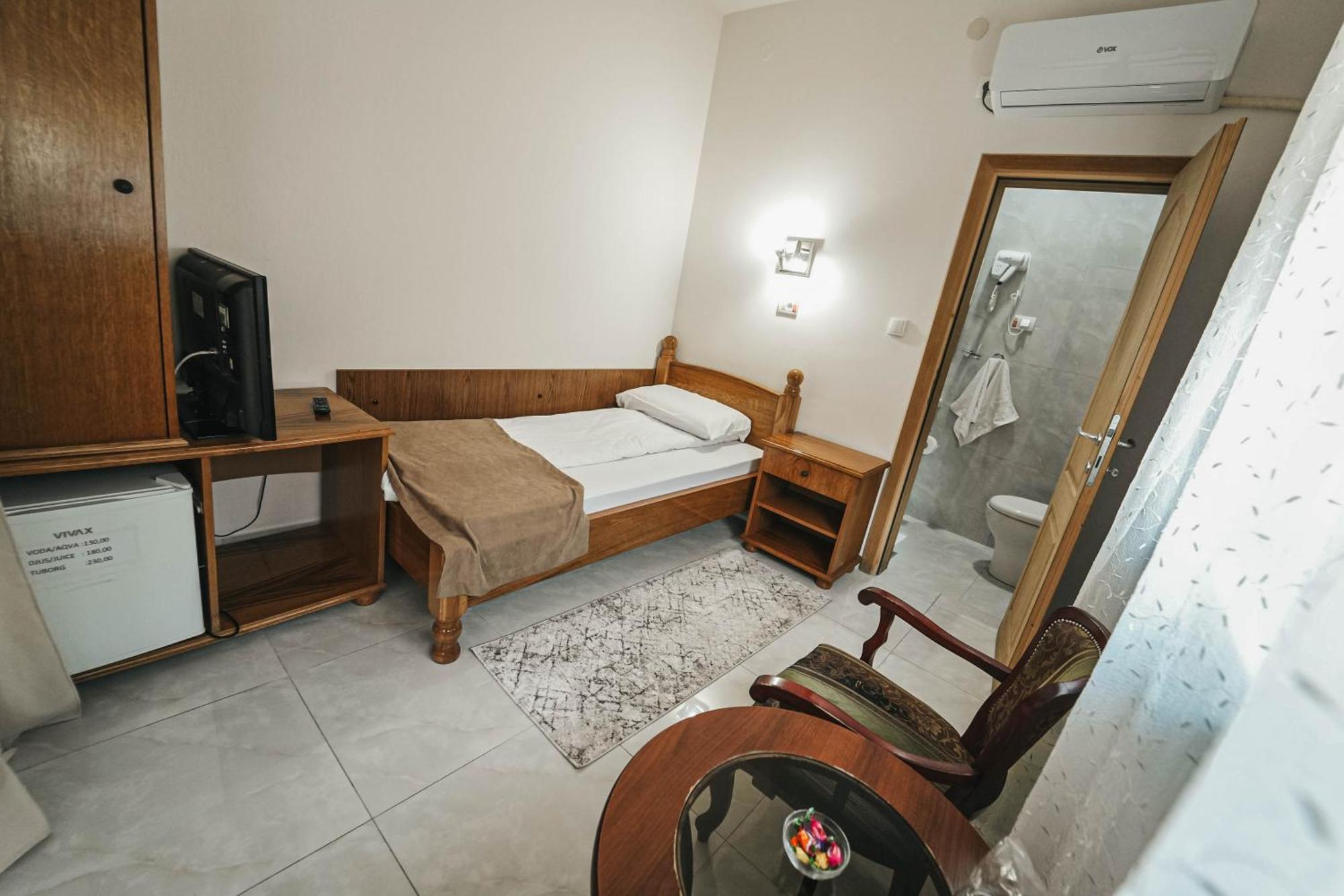 B&B Passage Сремська Митровиця Екстер'єр фото