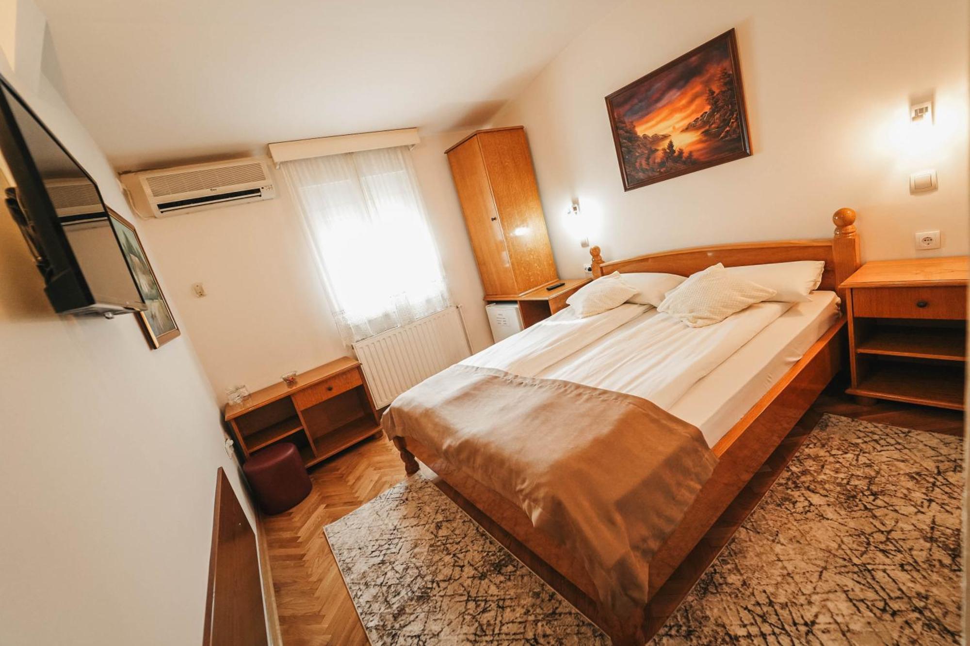 B&B Passage Сремська Митровиця Екстер'єр фото