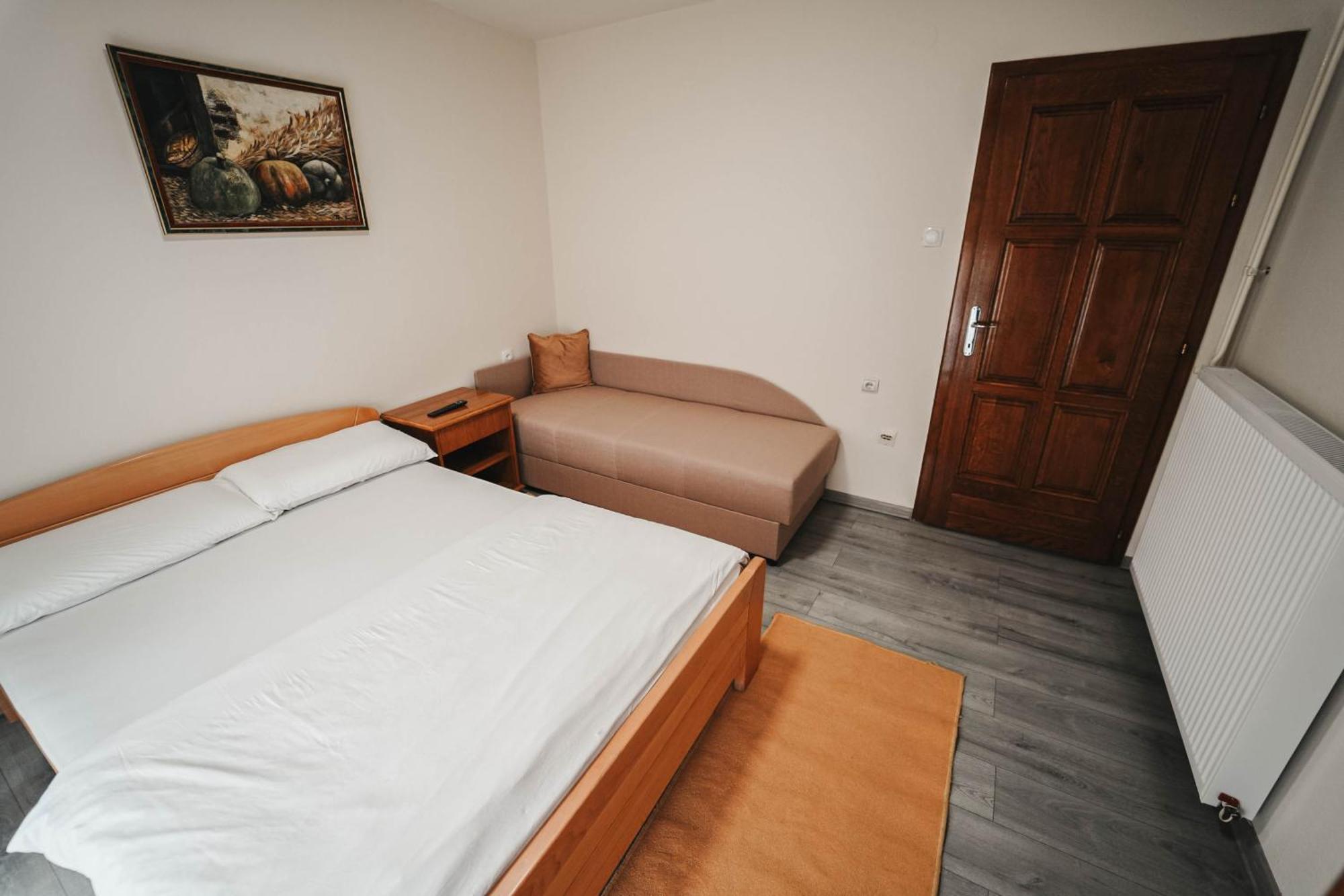 B&B Passage Сремська Митровиця Екстер'єр фото