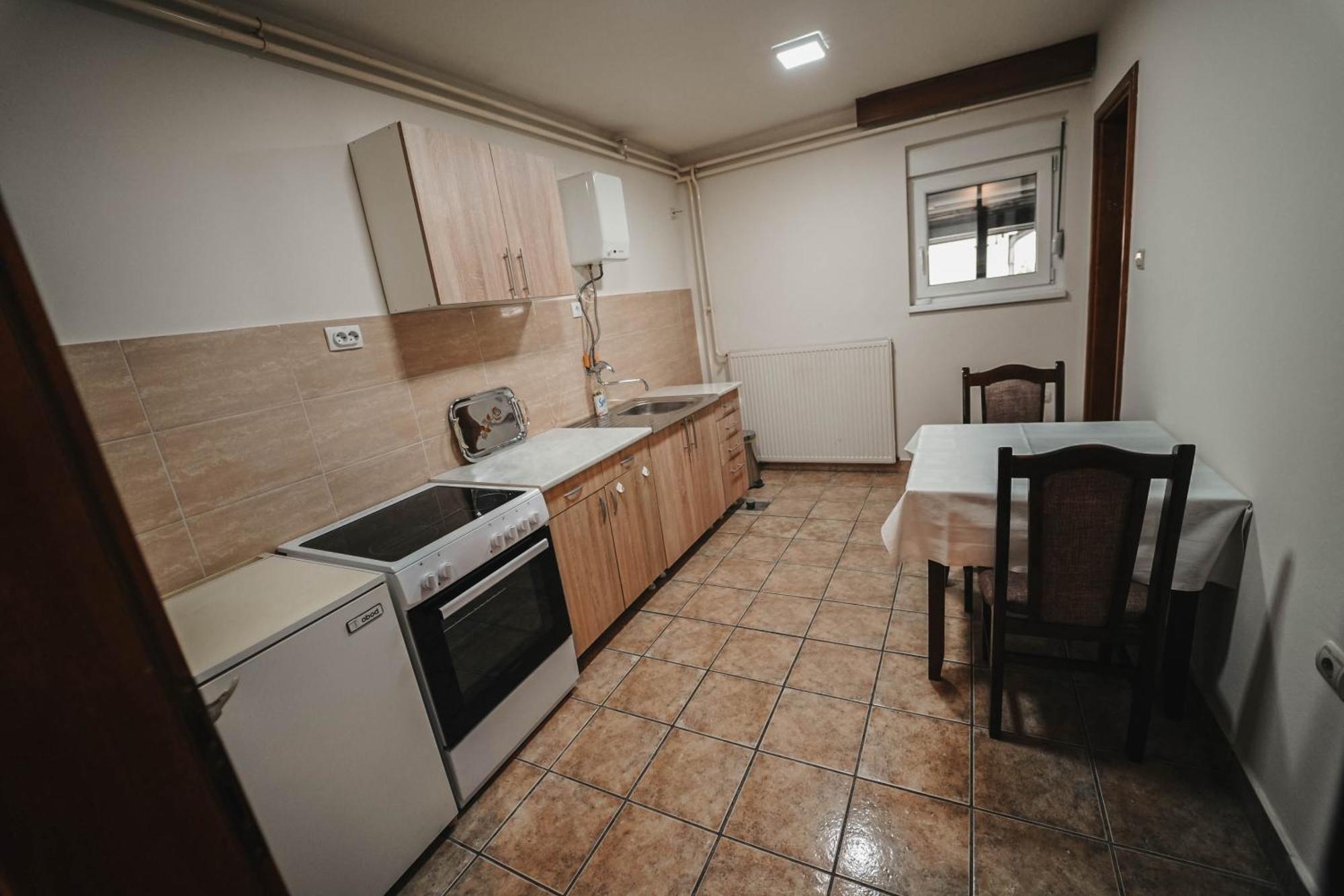B&B Passage Сремська Митровиця Екстер'єр фото