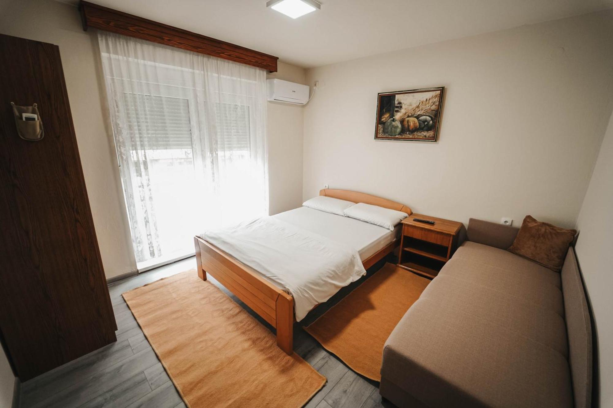 B&B Passage Сремська Митровиця Екстер'єр фото